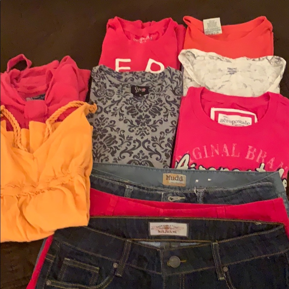 7 junior shirts. 4 junior shorts